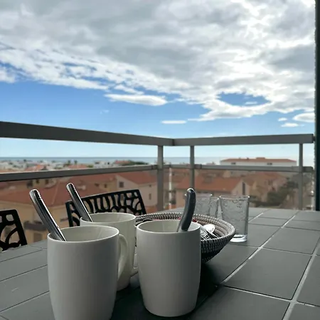 Superbe T2 200 M De La 4suf502 * Le Barcarès