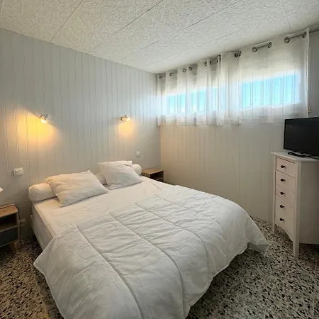 Apartment Superbe T2 200 M De La 4suf502